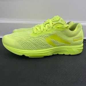 Women’s Newton Gravity Plus Running Shoes Size 11